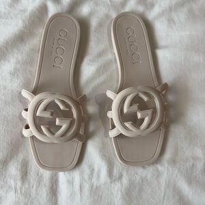 Gucci Women's Interlocking G Slide Sandals